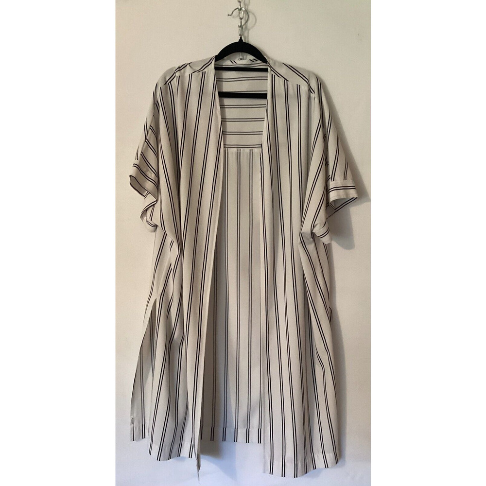 Women Pen Striped Wide Sleeve Open Front Cardigan Slit on both sides Outerwear